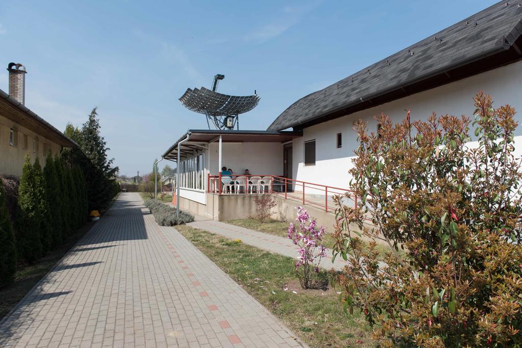 Bed and Breakfast Borbanyai Rehabilitacios Haz Nyíregyháza Exterior foto