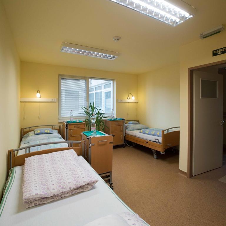 Bed and Breakfast Borbanyai Rehabilitacios Haz Nyíregyháza Exterior foto