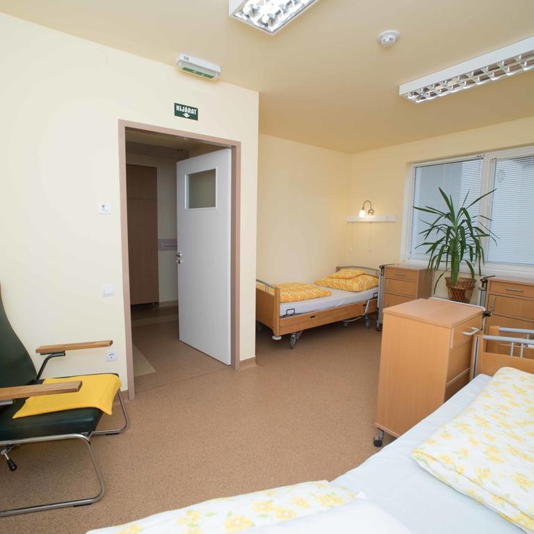 Bed and Breakfast Borbanyai Rehabilitacios Haz Nyíregyháza Exterior foto